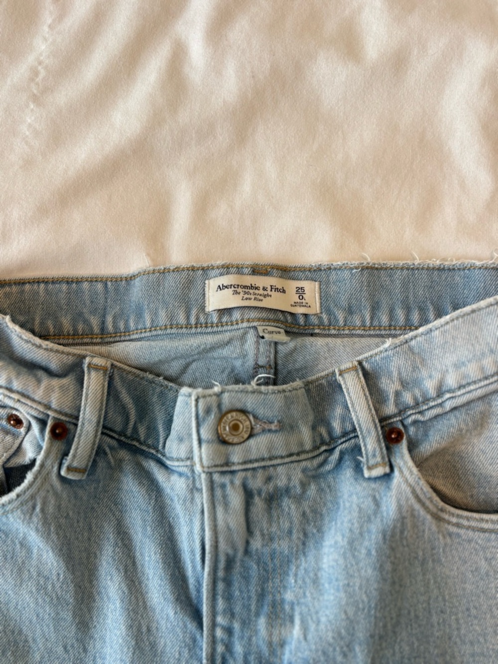 Abercrombie & Fitch Light Low Rise Blue Straight Leg Jeans - Picture 4 of 4